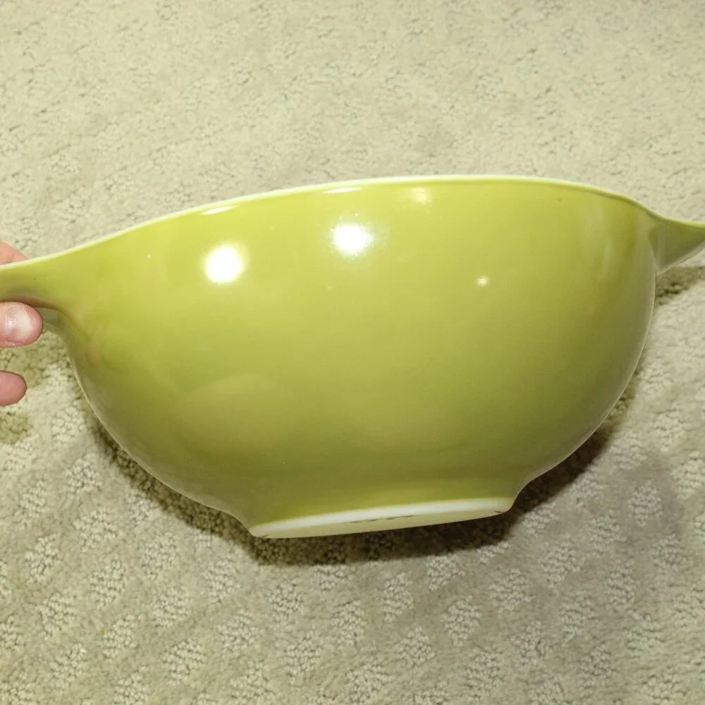 Vintage Pyrex #443 Olive Green Cinderella Nesting Mixing Bowl 2 1/2 Qt USA